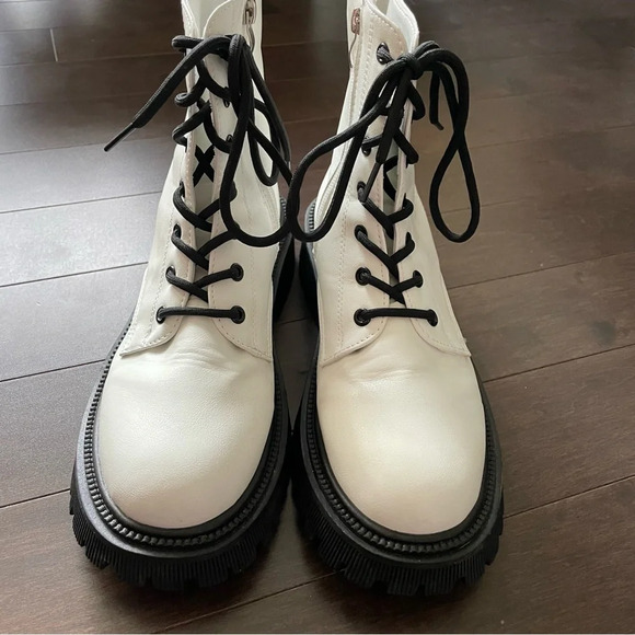 Faux Leather  White Combat Boots Women’s 41 or 9.5 - Picture 3 of 6